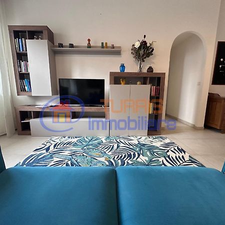 Amsicora 93 Apartment Porto Torres Bagian luar foto